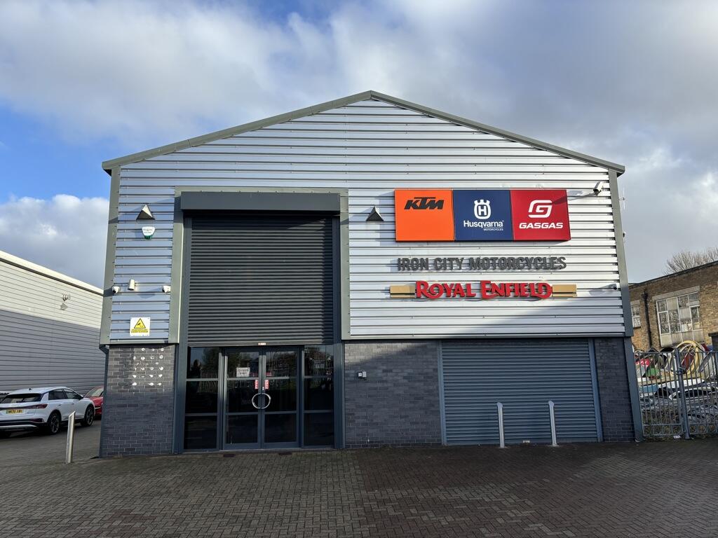 Front of the Shaftesbury Avenue warehouse and showroom